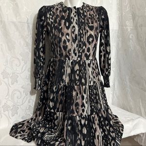 iPOSH 90s Leopard Print Black Grey Ombre Net Long Sleeve Tiered A-Line Dress